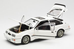 Ford Sierra RS Cosworth Balts AUTOart 1:18 72862 Metāls — attēls 2 no 8