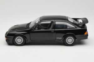 Ford Sierra RS Cosworth Melns Minichamps 1:18 150084001 Metāls — attēls 4 no 8