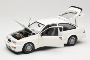 Ford Sierra RS Cosworth Balts Minichamps 1:18 150084000 Metāls — attēls 2 no 8