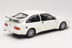 Ford Sierra RS Cosworth Balts Minichamps 1:18 150084000 Metāls — attēls 3 no 8