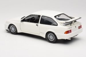 Ford Sierra RS Cosworth Balts Minichamps 1:18 150084000 Metāls — attēls 7 no 8