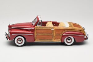 Ford Sportsman Sarkans Road Signature 1:18 20048 Metāls — attēls 4 no 8