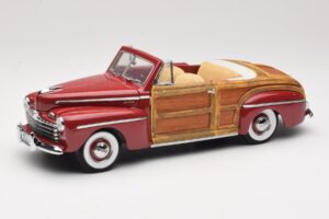 Ford Sportsman Sarkans Road Signature 1:18 20048 Metāls