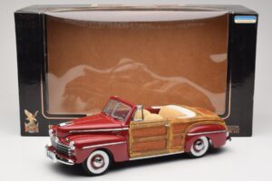 Ford Sportsman Sarkans Road Signature 1:18 20048 Metāls — attēls 8 no 8