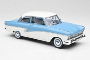Ford Taunus 17M P2 Gaiši Zils & Balts BoS Models 1:18 BOS019 Metāls — attēls 4 no 6