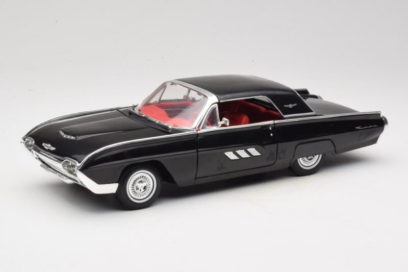 Ford Thunderbird Melns Anson 1:18 30344 Metāls
