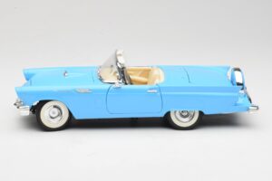 Ford Thunderbird Kabriolets Zils Road Signature 1:18 92358 Metāls — attēls 4 no 8