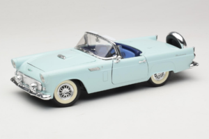 Ford Thunderbird Zaļš Revell 1:18 8804-G1 Metāls
