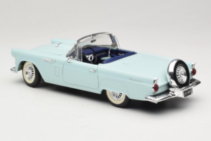 Ford Thunderbird Zaļš Revell 1:18 8804-G1 Metāls — attēls 7 no 8