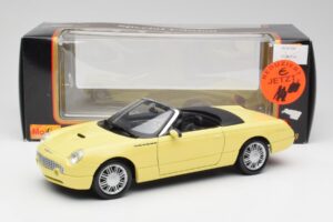 Ford Thunderbird Show Car Dzeltens Maisto 1:18 50335 Metāls — attēls 8 no 8
