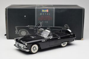 Ford Thunderbird Kabriolets Melns Revell 1:18 8818-M1 Metāls — attēls 8 no 8