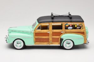 Ford Woody Panel Wagon Piparmētru Zaļš Road Signature 1:18 20028 Metāls — attēls 4 no 8