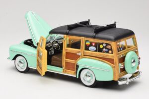 Ford Woody Panel Wagon Piparmētru Zaļš Road Signature 1:18 20028 Metāls — attēls 5 no 8