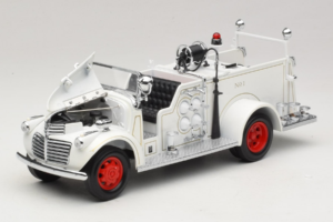 GMC Ugunsdzēsēju Mašīna Balts Road Signature 1:18 20068 Metāls — attēls 2 no 9