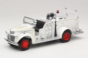 GMC Ugunsdzēsēju Mašīna Balts Road Signature 1:18 20068 Metāls