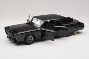 Chrysler Imperial Black Beauty Green Hornet TV Series AUTOart 1:18 71546 Metāls — attēls 2 no 8