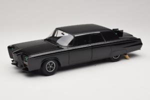 Chrysler Imperial Black Beauty Green Hornet TV Series AUTOart 1:18 71546 Metāls