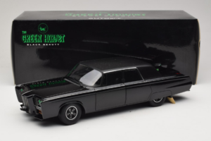 Chrysler Imperial Black Beauty Green Hornet TV Series AUTOart 1:18 71546 Metāls — attēls 8 no 8