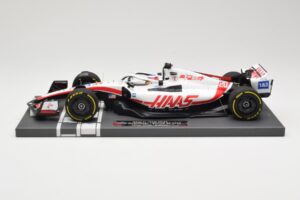 Haas VF-22 #20 K. Magnussen British GP 2022 Minichamps 1:18 117221020 Metāls