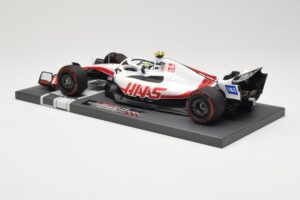 Haas VF-22 #47 M. Schumacher Bahrain GP 2022 Minichamps 1:18 117220147 Metāls — attēls 5 no 6