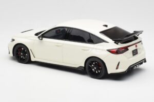 Honda Civic Type R FL5 Championship Balts Otto 1:18 OT1056 Sveķi — attēls 5 no 6