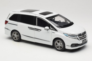 Honda Elysion Balts OEM 1:18 430056 Metāls — attēls 6 no 8