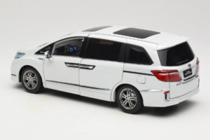 Honda Elysion Balts OEM 1:18 430056 Metāls — attēls 7 no 8