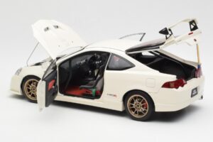 Honda Integra DC5 Type R Mugen Balts AUTOart 1:18 73251 Metāls — attēls 5 no 8