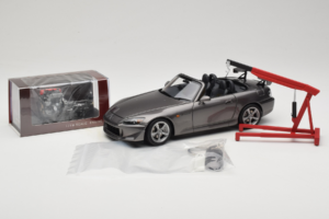 Honda S2000 AP2 Type S Moon Rock Metallic MotorHelix 1:18 M85111 Metāls — attēls 2 no 9