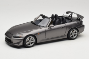 Honda S2000 AP2 Type S Moon Rock Metallic MotorHelix 1:18 M85111 Metāls