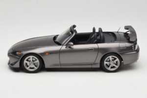 Honda S2000 AP2 Type S Moon Rock Metallic MotorHelix 1:18 M85111 Metāls — attēls 5 no 9