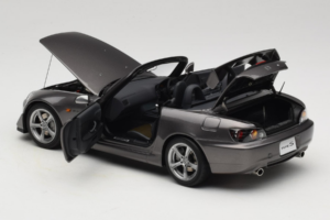 Honda S2000 AP2 Type S Moon Rock Metallic MotorHelix 1:18 M85111 Metāls — attēls 6 no 9