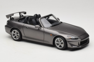Honda S2000 AP2 Type S Moon Rock Metallic MotorHelix 1:18 M85111 Metāls — attēls 7 no 9