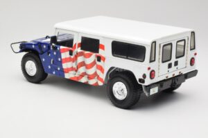 Hummer H1 AM General Gore-Lieberman Humvee America Exoto 1:18 1807 Metāls — attēls 7 no 8