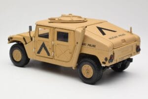 Hummer H1 AM General Military Police Exoto 1:18 01801 Metāls — attēls 7 no 8