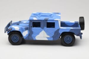 Hummer H1 Humvee Zils & Balts Motormax 1:18 73157 Metāls — attēls 4 no 8