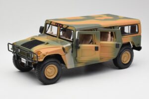 Hummer H1 Station Wagon Military Maisto 1:18 56049 Metāls — attēls 2 no 8