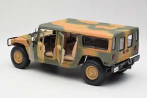 Hummer H1 Station Wagon Military Maisto 1:18 56049 Metāls — attēls 5 no 8