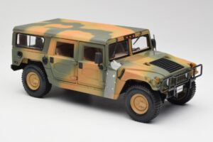 Hummer H1 Station Wagon Military Maisto 1:18 56049 Metāls — attēls 6 no 8