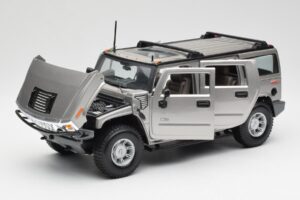 Hummer H2 Sudrabs Maisto 1:18 7449569 Metāls — attēls 2 no 8