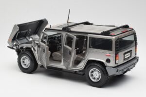 Hummer H2 Sudrabs Maisto 1:18 7449569 Metāls — attēls 5 no 8