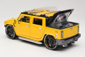 Hummer H2 SUT Concept Dzeltens Maisto 1:18 31067 Metāls — attēls 7 no 8