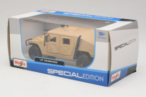 AM General Humvee Military Maisto 1:27 31974 Metāls — attēls 3 no 3