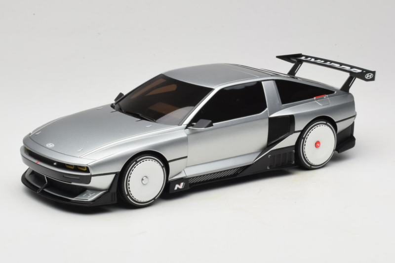 Hyundai N Vision 74 Matt Aluminium Otto 1:18 OT493 Sveķi