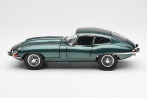 Jaguar E-Type 3.8 Series 1 Tumši Zaļš Kyosho 1:18 08954DG Metāls — attēls 4 no 8