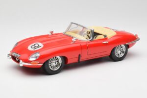 Jaguar E-Type Kabriolets Sarkans Bburago 1:18 3016 Metāls