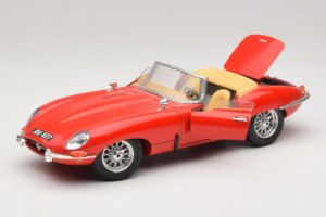 Jaguar E-Type Series 1 Kabriolets Sarkans Bburago 1:18 3038 Metāls — attēls 2 no 8
