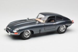 Jaguar E-Type Series 1 Zaļš Bburago 1:18 3018-M1 Metāls