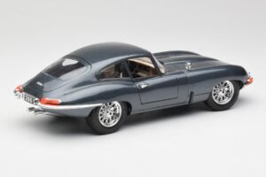 Jaguar E-Type Pelēks Bburago 1:18 30018 Metāls — attēls 3 no 8