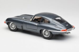 Jaguar E-Type Pelēks Bburago 1:18 30018 Metāls — attēls 7 no 8